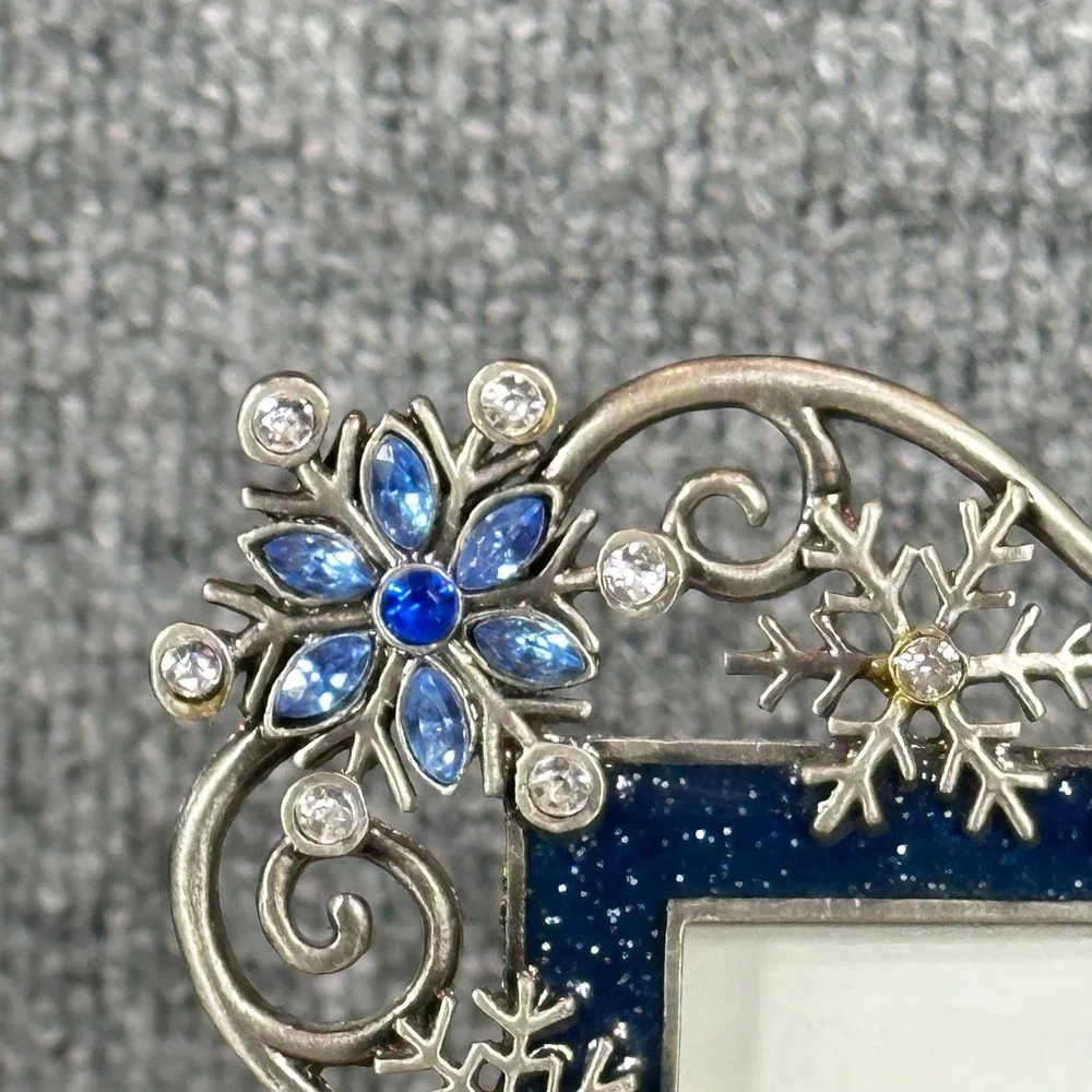 Kohl's Jeweled Snowflake Silver Blue Glitter 4x6 Frame Frozen Filigree Victorian